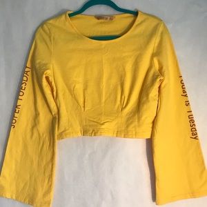 Elf Sack yellow crop top Size M - Tuesday